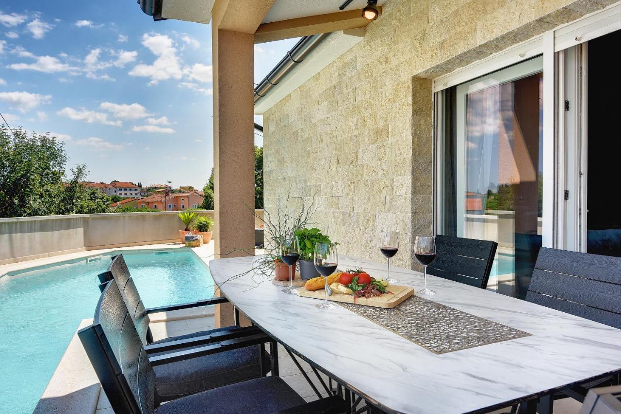 Vila Una With Private Pool Near Rovinj - Open 2022 Rovinjsko Selo Exterior foto